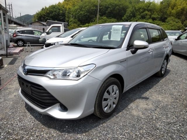 485 Toyota Corolla fielder NKE165G 2016 г. (LUM Kobe Nyusatsu)